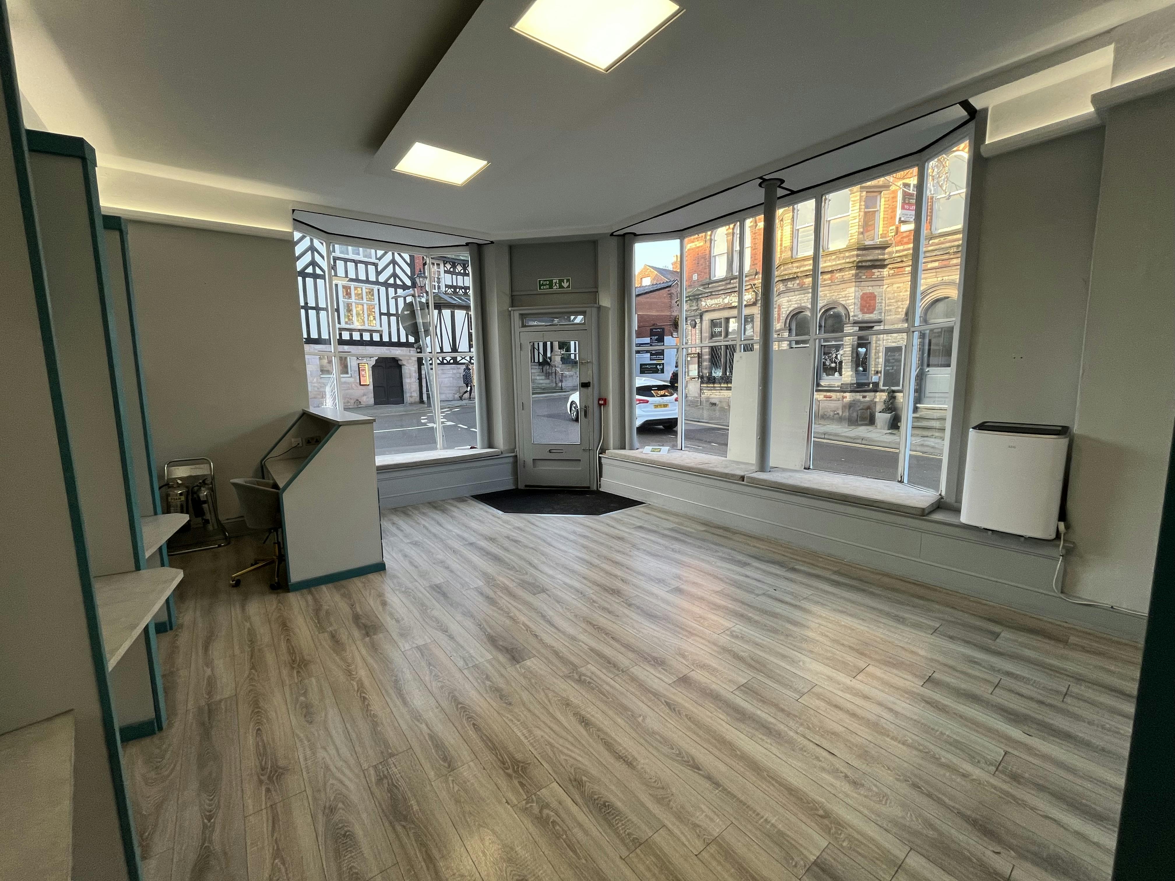 3 Swan Bank, Congleton, Retail To Let - IMG_0640.jpg