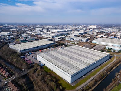 Oxw333, Fraser Place, Manchester, Industrial To Let - drone_photo_073.jpg