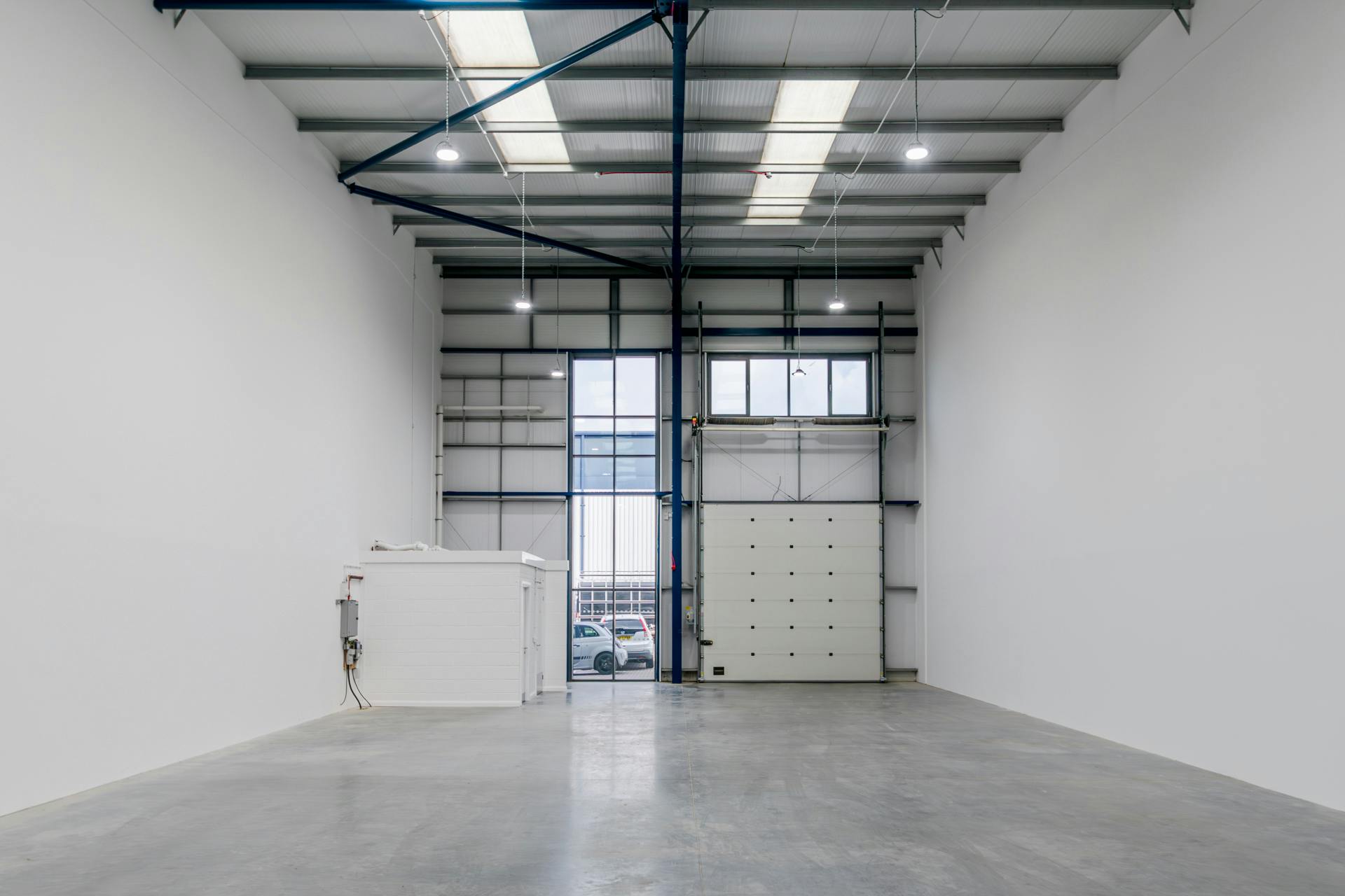 Industrial Unit in Poole - photo 3