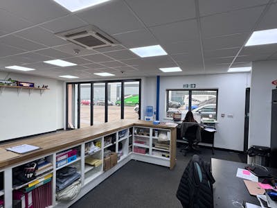 4-5 Seaton Mews, Yeovil, Industrial/Logistics To Let - IMG_7295.JPG