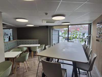Eton House, Manchester, Office To Let - 20260828_105434.jpg