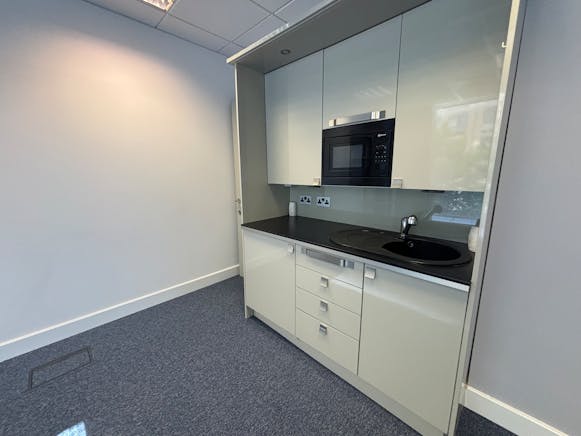 Suite 7, 2 Station Court, London, Office To Let - IMG_4850.jpeg