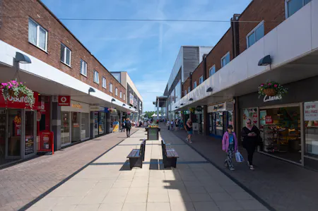 21 East Walk, Yate, Shopping Centre Unit To Let - East Walk.jpg