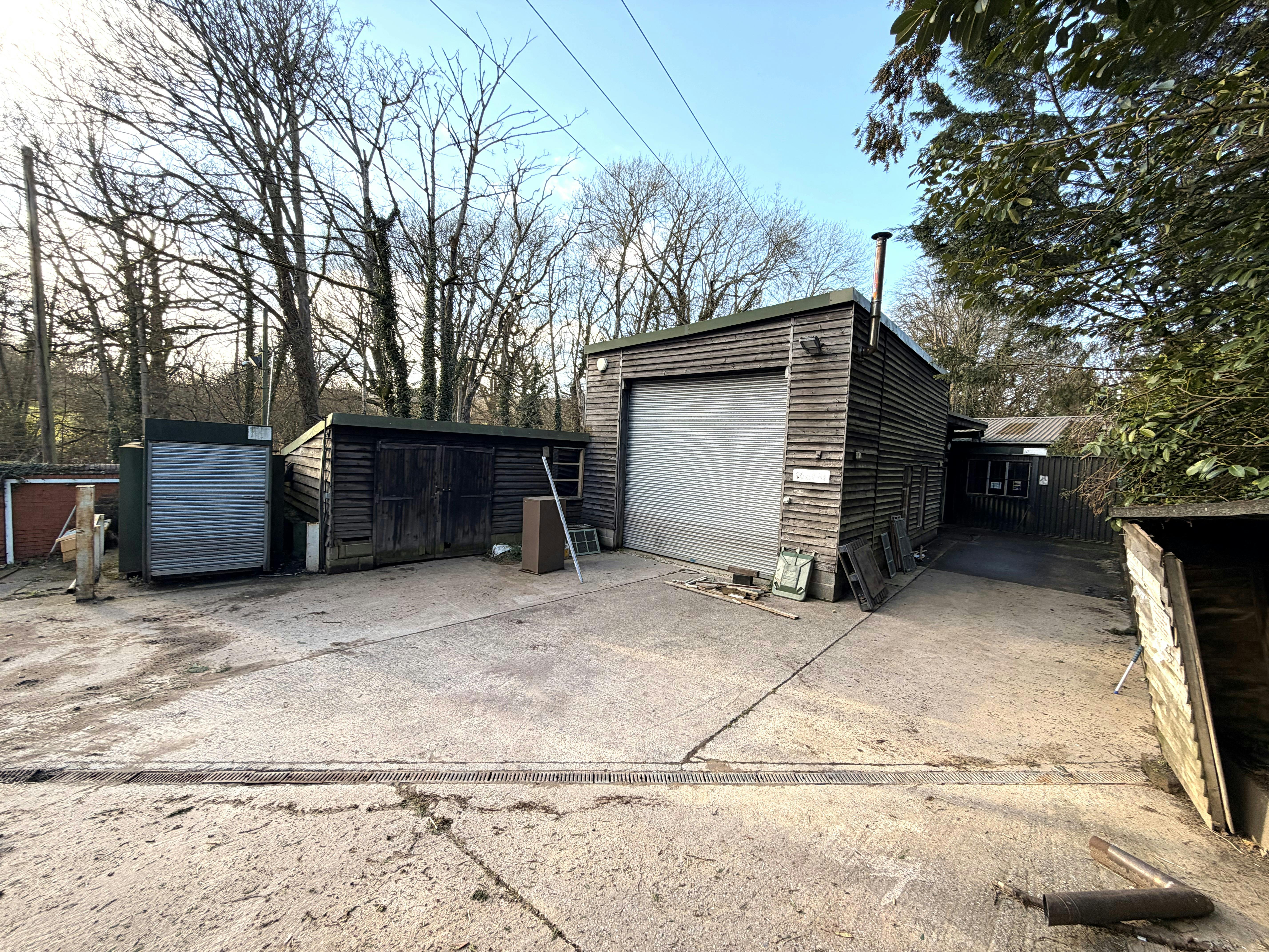 Burleys Corner, South Holmwood, Industrial / Office To Let - IMG_2909.jpeg