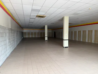 Unit 2/3, Taylors Lane, Rotherham, Retail To Let - IMG_0297.jpeg
