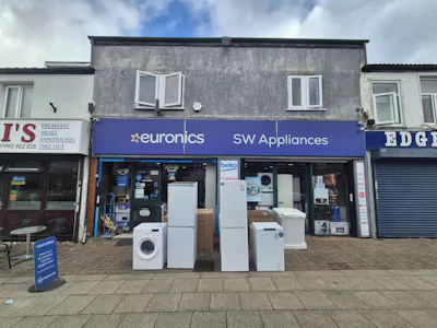 8-10 Castle Street, Stockport, Retail To Let - 20260701_092733.jpg