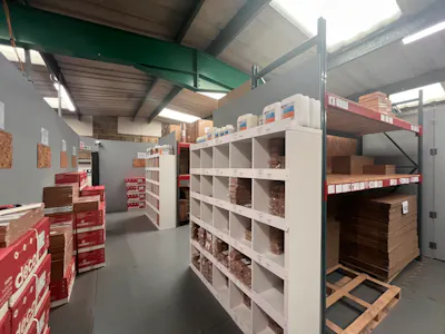 16-18 Rabans Close, Aylesbury, Industrial Lease Assignment - 20260716_094538905_iOS.jpg