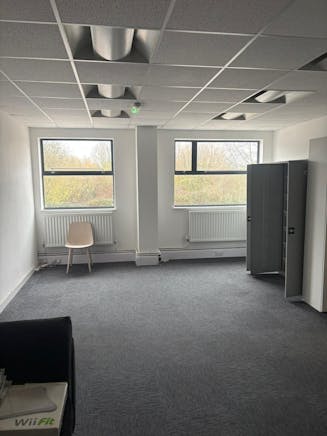 Unit 15 & 16, Unit 15 & 16 Mead Park Industrial Estate, Harlow, Industrial To Let - 2.jpg
