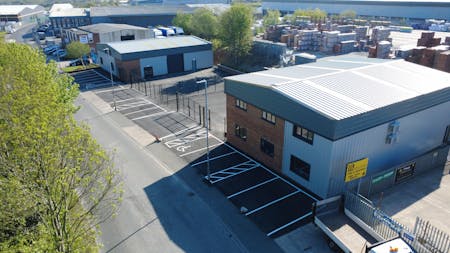 Unit 10 Howley Park Road East, Morley, Industrial/Logistics To Let - DJI_0067.JPG