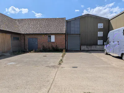 Piccards Farm Barn, Guildford, Industrial / Light Industrial / Office / Open Storage To Let - 1000072816.jpg