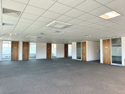 Arndale House, Luton Point, Luton, Office To Let - Image 5