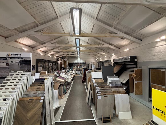 340 Battlefield Road, Glasgow, Retail To Let - PHOTO-2026-03-03-11-56-01 5.jpg