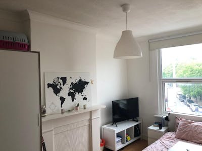 25 High Street, London, Investment / Residential / Retail For Sale - bedroom.jpeg