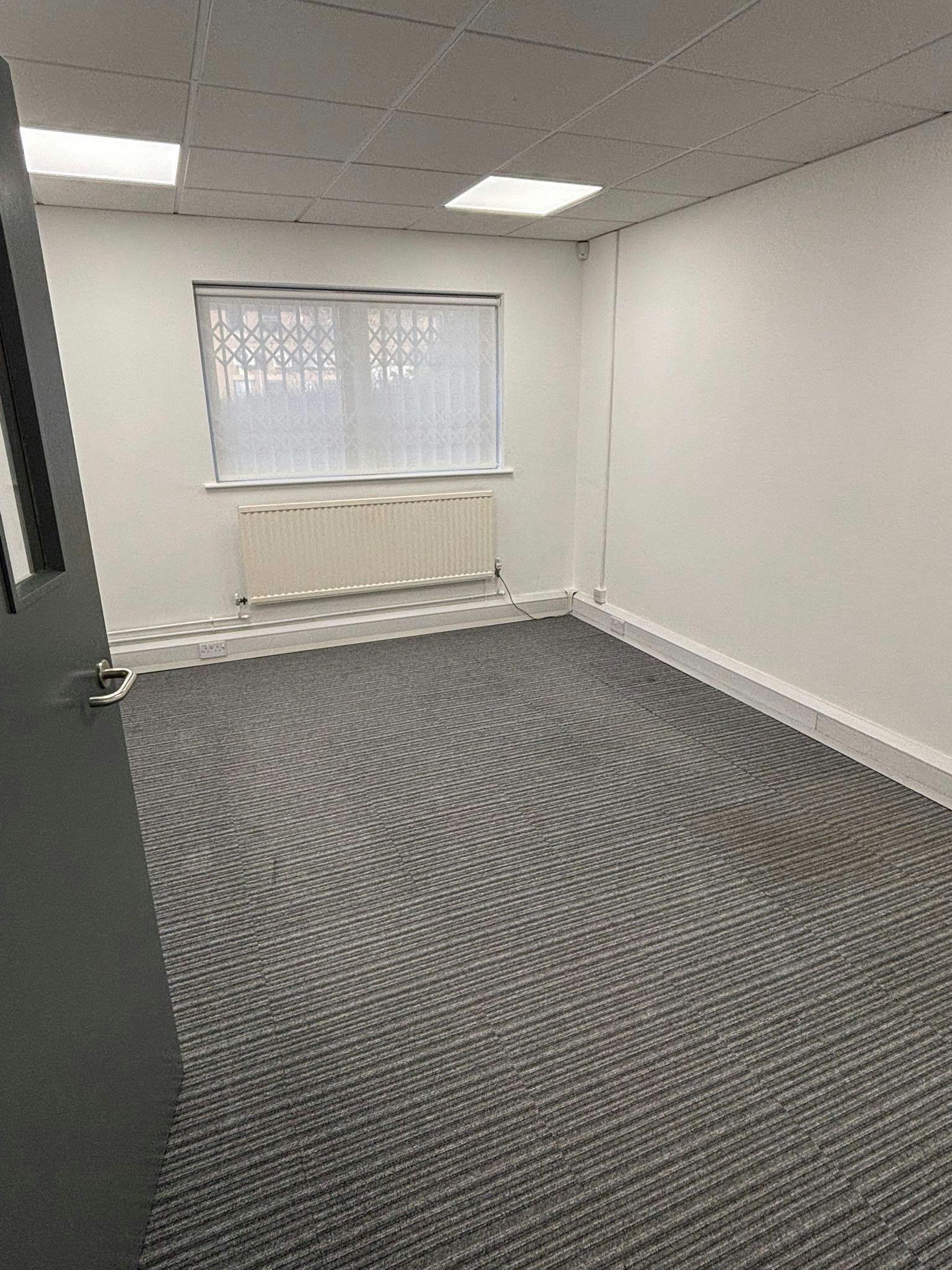Unit 4, Pavilion Business Park, Leeds, Offices To Let - 29d5b150-2293-49c5-9505-98996116fdb8.JPG
