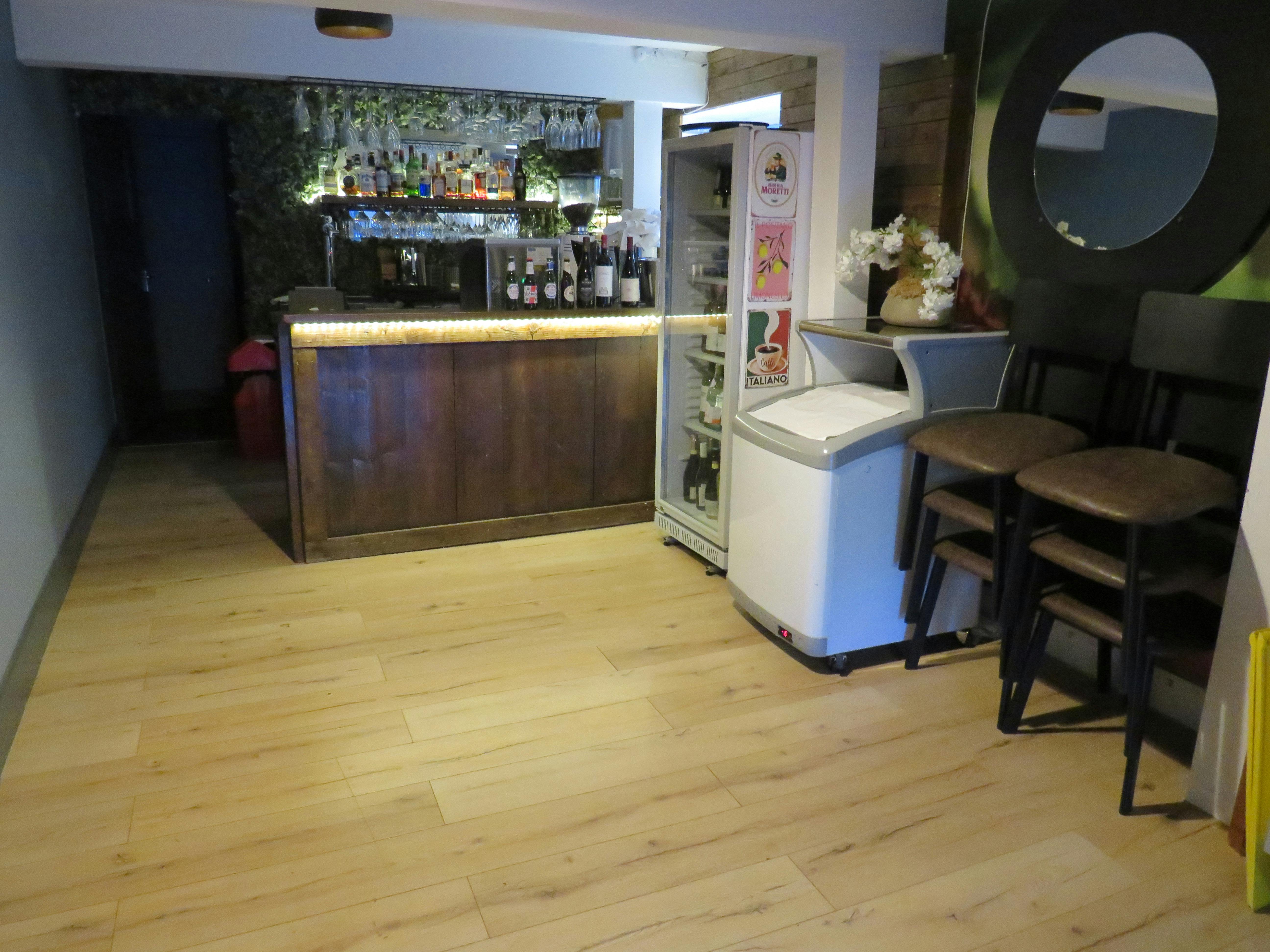 Barn Bistro, Farnham, Retail To Let - IMG_1865.JPG