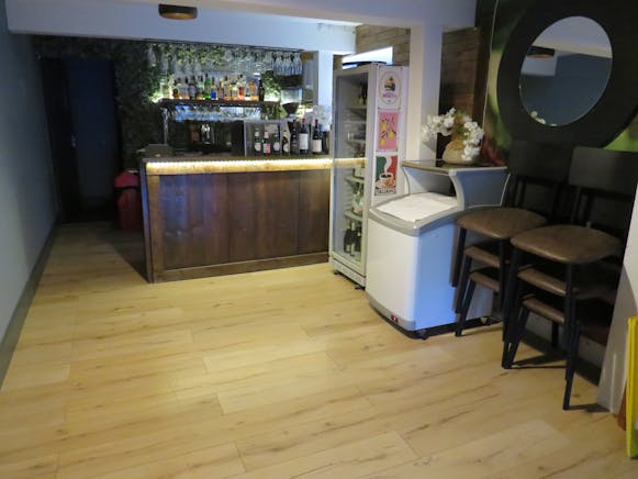 Barn Bistro, Farnham, Retail To Let - IMG_1865.JPG