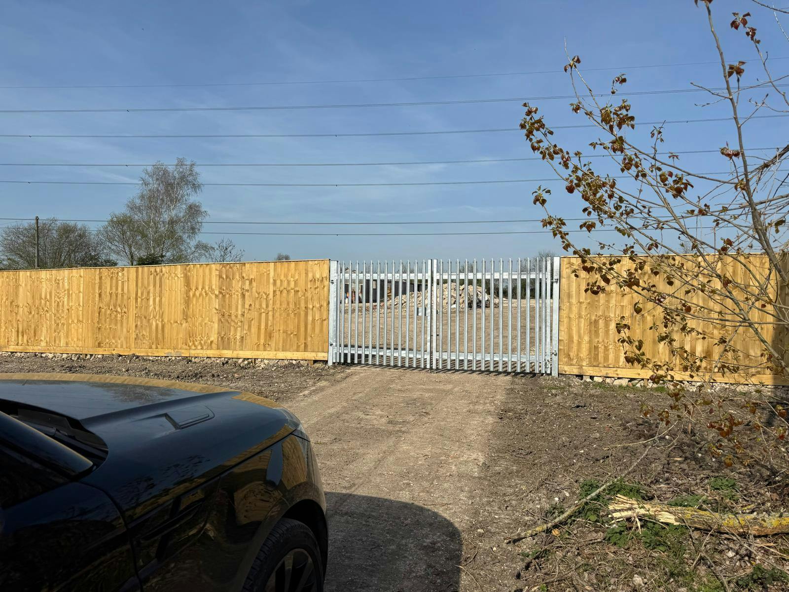 Open Storage Site Terrick, Aylesbury, Land For Sale - 20260416_121853452_iOS.jpg