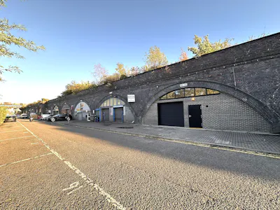 49-50 Alma Road, Windsor, Industrial / Leisure / Office / Retail To Let - IMG_6685.JPEG