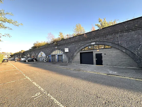 49-50 Alma Road, Windsor, Industrial / Leisure / Offices / Retail To Let - IMG_6685.JPEG