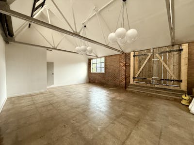 Units at Littleton Street West, Walsall, Office / Retail To Let - Photo 23102025 16 54 46.jpg