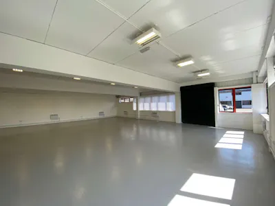 Block 14 Offices, Glasgow, Light Industrial / Office To Let - Screenshot 2026-08-06 144418.jpg