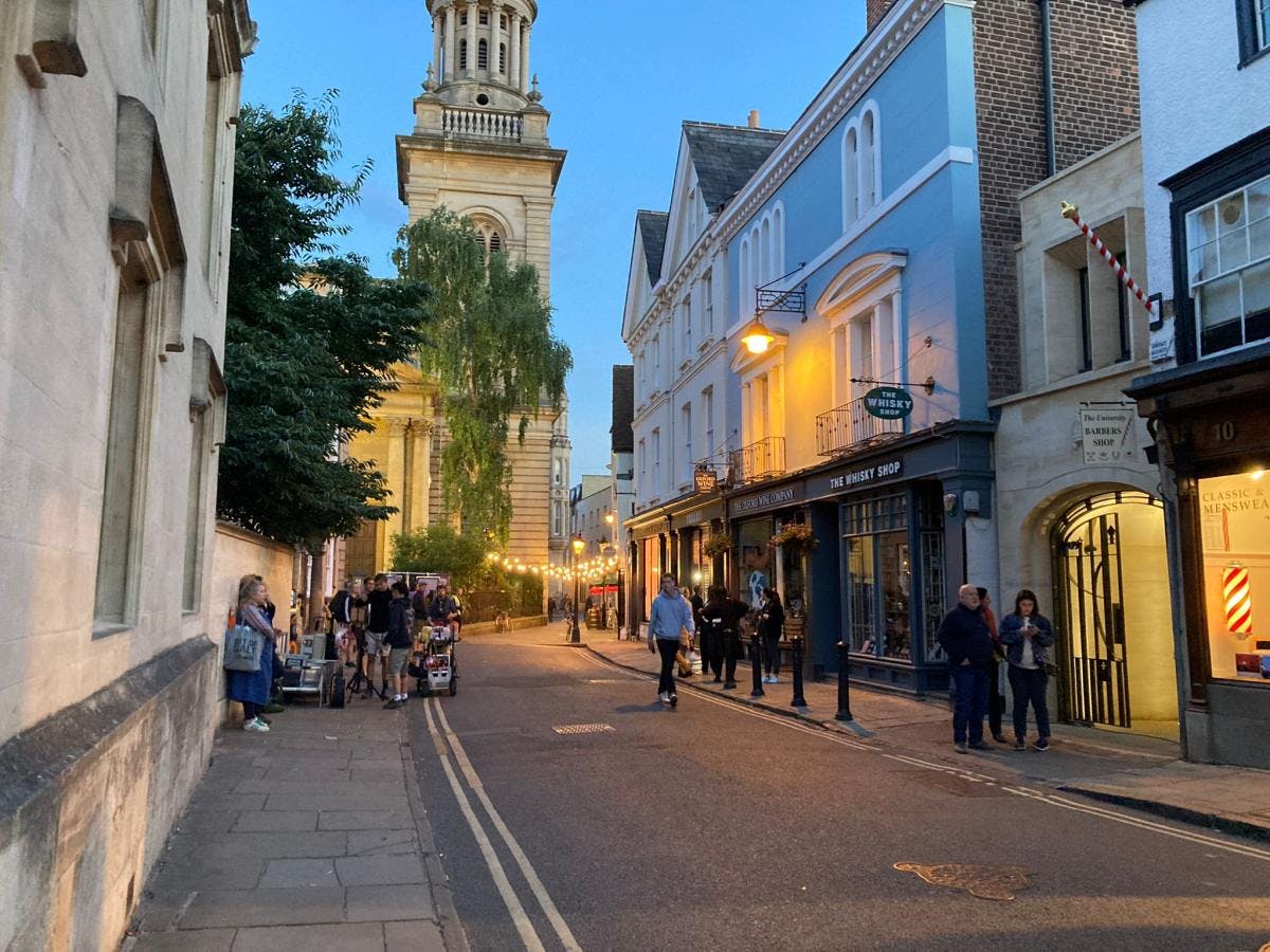 Retail/Shop in Oxford - photo 2