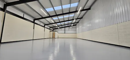Unit 9, Fleet Marston Farm, Aylesbury, Industrial To Let - 20231219_144416.jpg