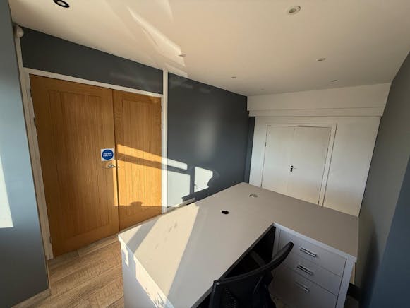 Lower Barn Farm, London Road, Rayleigh, Office To Let - Studio 3