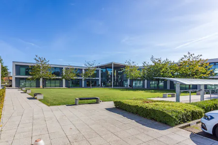 The Village, Butterfield Business Park, Luton, Office To Let - HLP_OB_221006_9300.jpg
