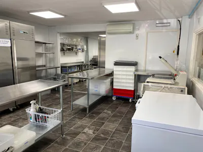 Unit C2, Warwick, Industrial/Logistics / Warehouse To Let - Kitchen 2.jpeg