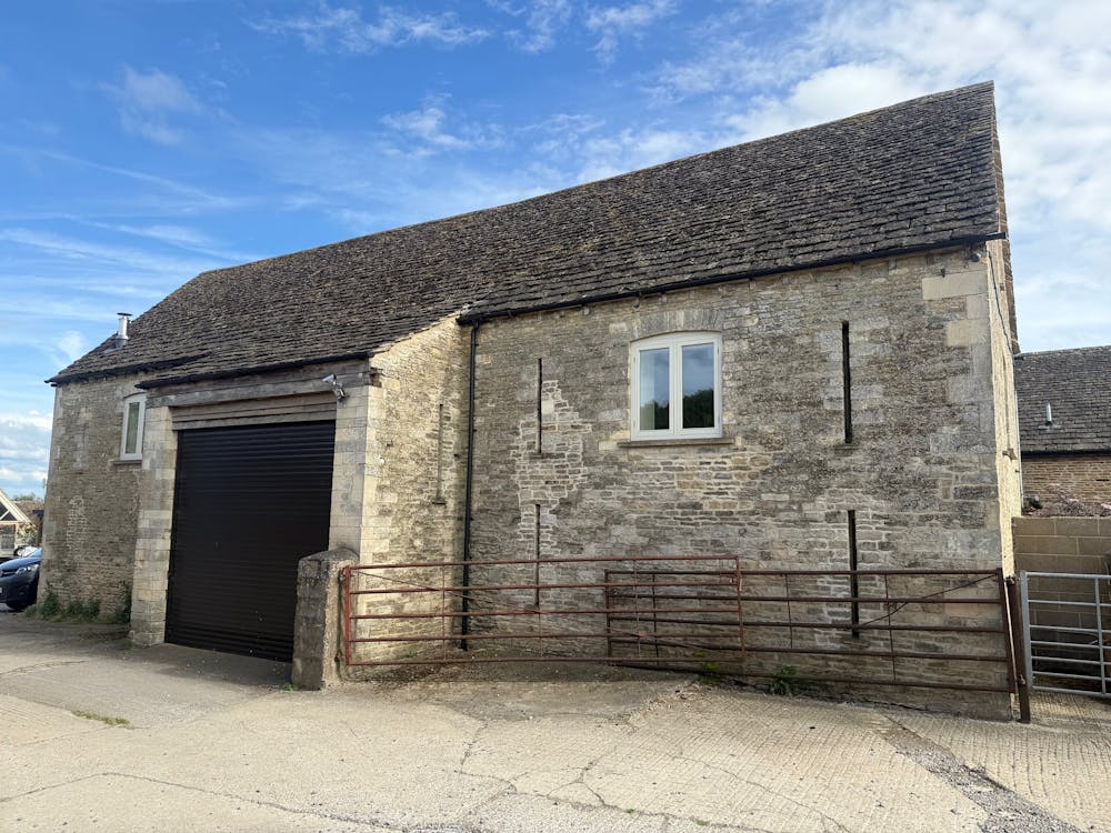 Church Farm Barn, Church Farm, Long Newnton, - 009.jpg