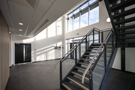 Unit B Railway Triangle, Portsmouth, Industrial/Logistics / Warehouse / Industrial / Warehouse To Let - UNIT B Railway Triangle 88.jpg