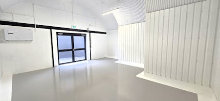 Arch 452, Andre Street, London, Industrial To Let - 20260508_125611 - Edited.jpg