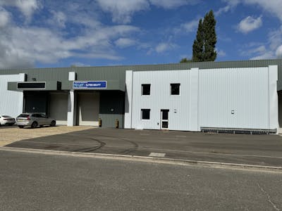 Units 3 & 4, Saxon Way Trading Centre, Saxon Way, West Drayton, Industrial / Warehouse To Let - IMG_0249.JPG