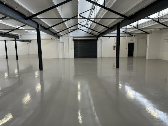 Unit 11 Zennor Trade Park, Balham, Industrial To Let - IMG_1257.JPEG