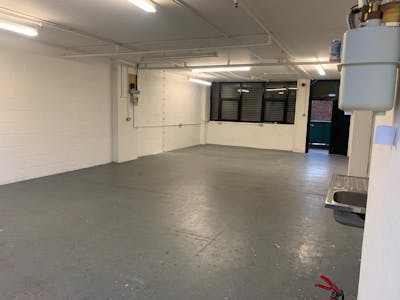 Unit 14A Regent Studios, 8 Andrews Road, London, Office To Let - IMG-0493.jpg