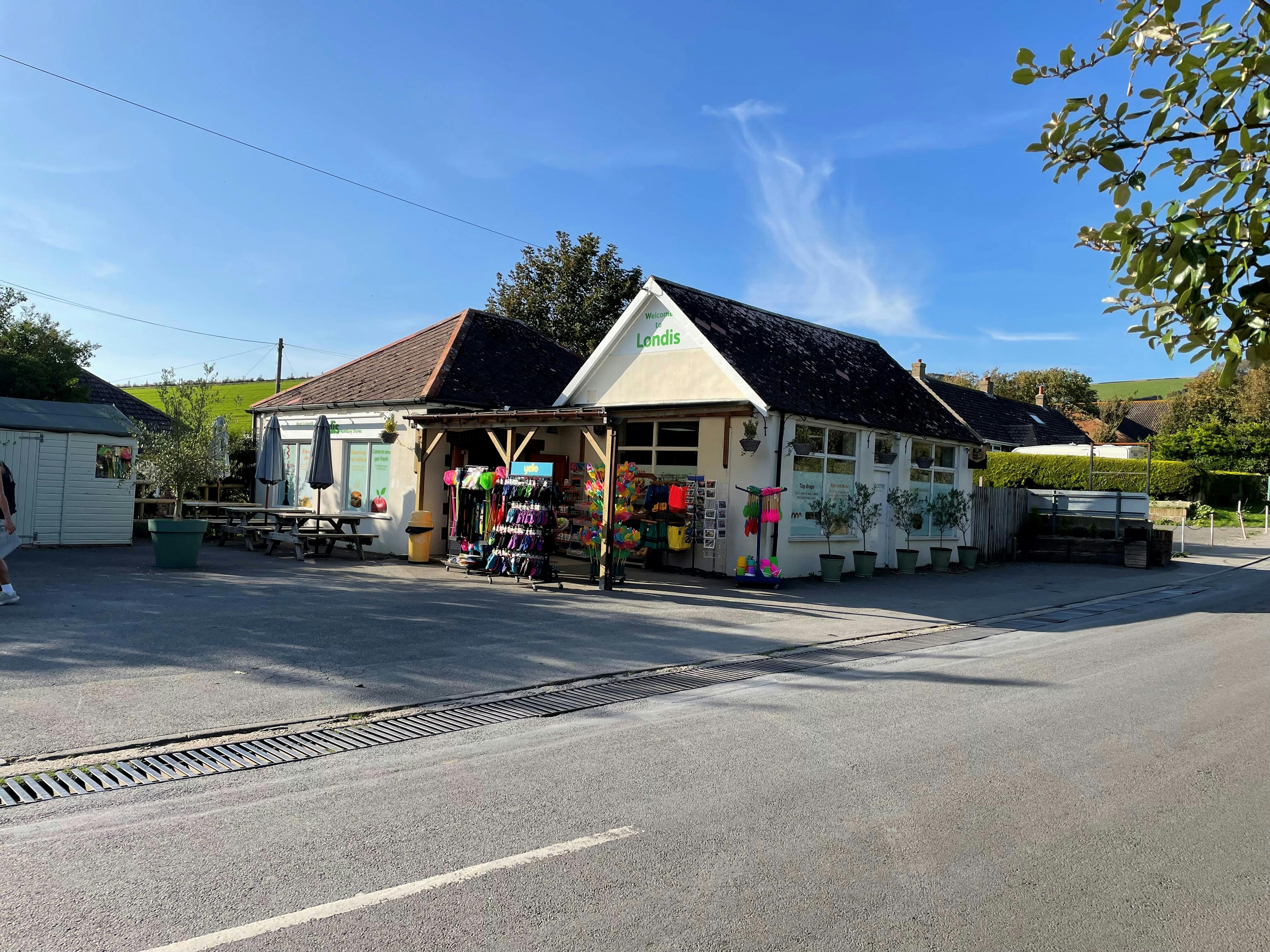 Retail in West Lulworth