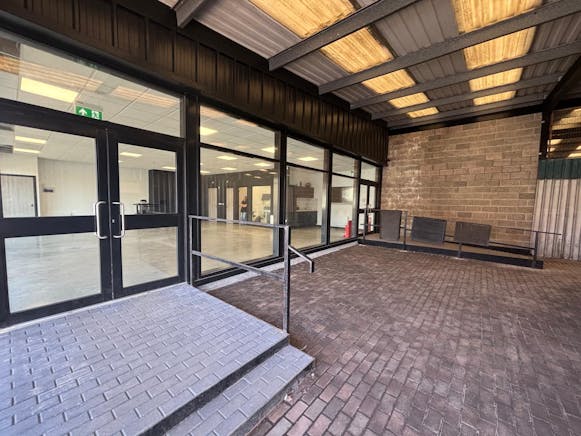 5 Portman Street, Glasgow, Retail To Let - PHOTO-2026-03-23-13-51-09 2.jpg