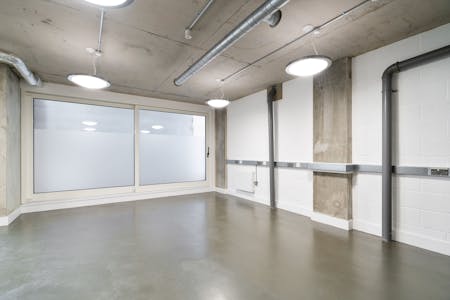 Downham Road, Dalston Hackney, London, Office To Let - back room downham road.jpeg