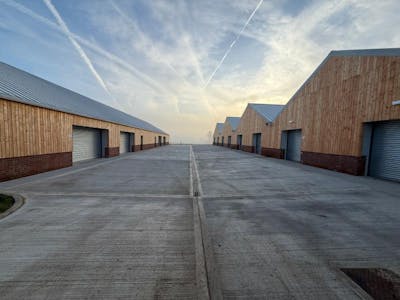 Barn Meadows, Little Stambridge Hall Lane, Rochford, Industrial To Let - Picture.jpg