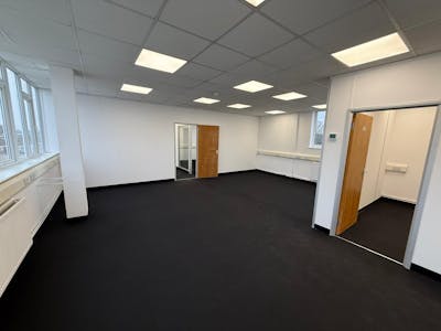 11 Totman Crescent, Rayleigh, Industrial / Office To Let - WhatsApp Image 2026-01-06 at 13.51.13 (1).jpeg