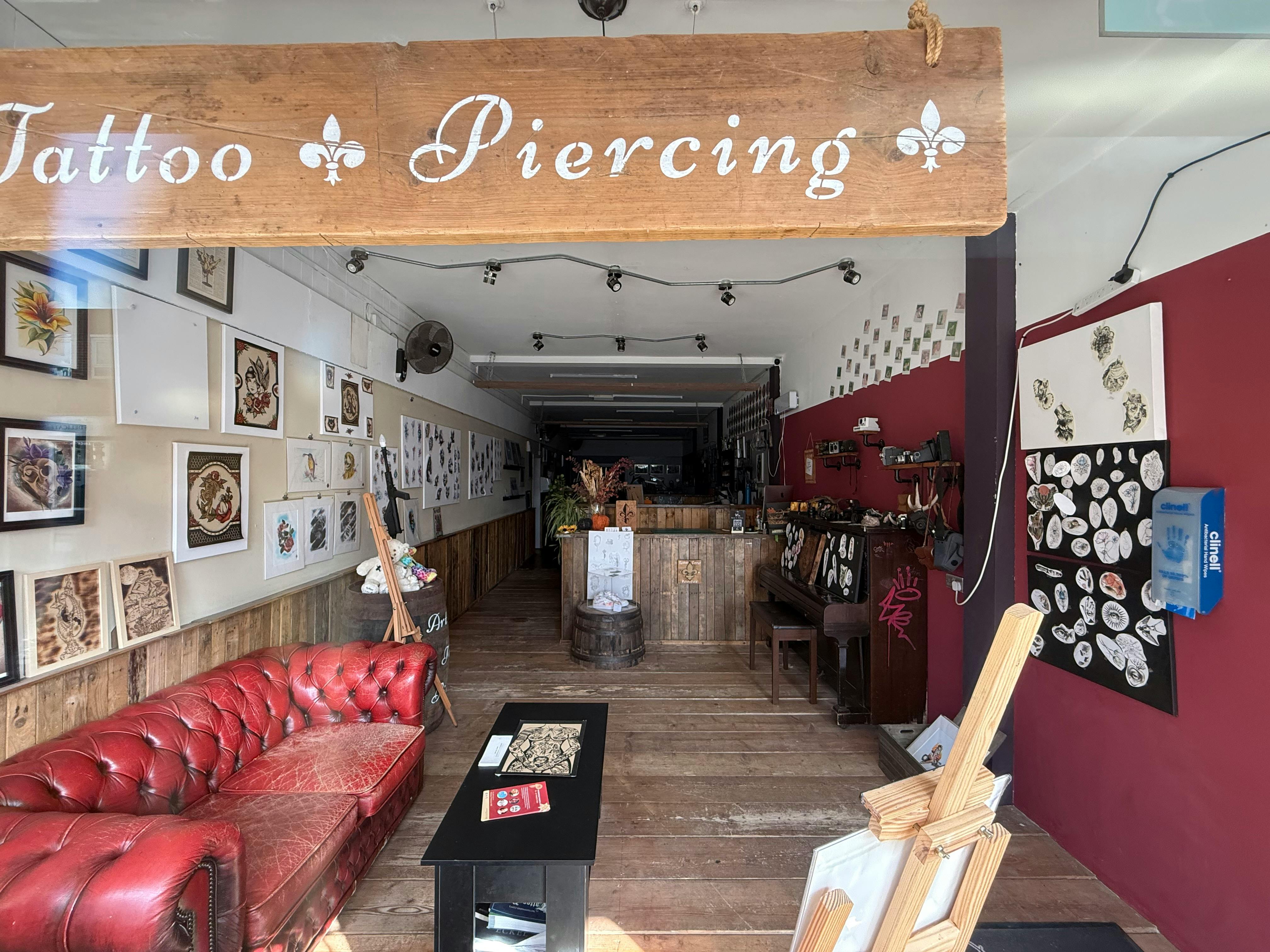 Retail/Shop in Petersfield - photo 2