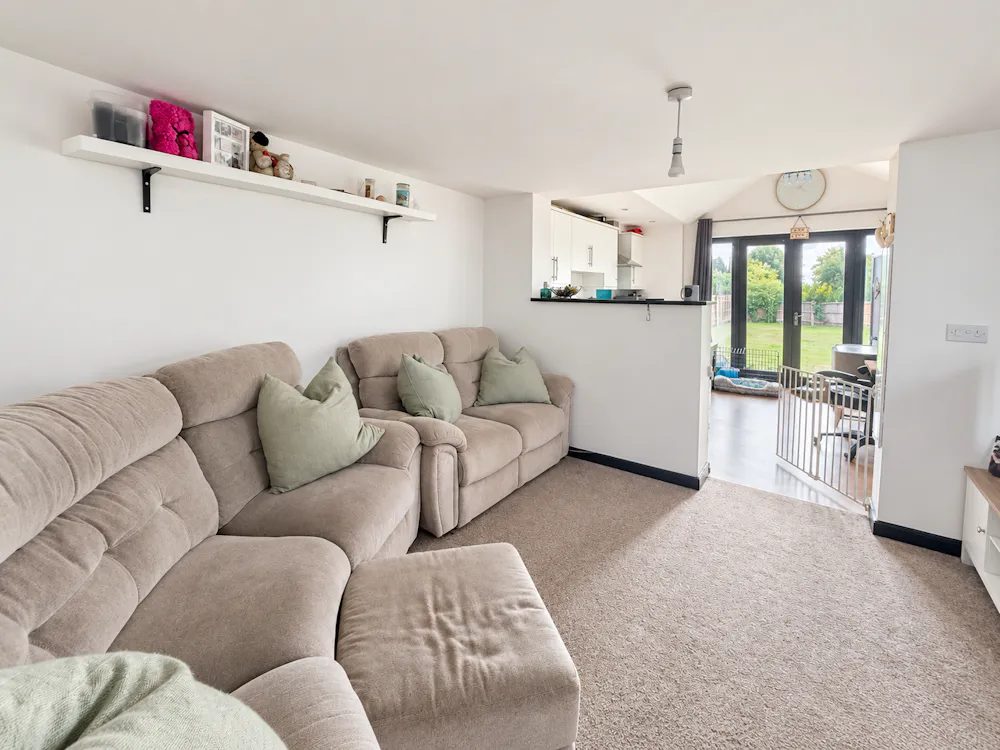 46 Hockley Road - Lounge