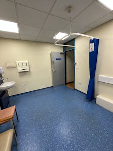 Tonge Moor Health Centre, Thicketford Road, Bolton, Office To Let - IMG_3105.jpg