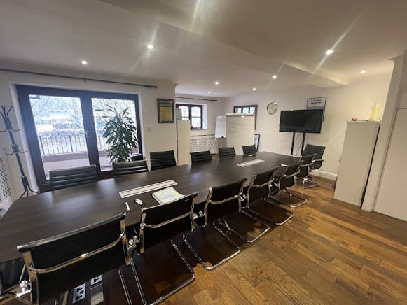 Suite 5 Raleigh House, Admirals Way, London, Offices To Let - IMG_1964.jpeg