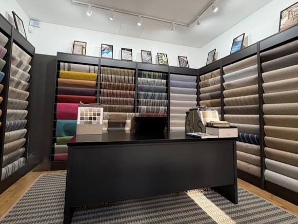 Worlds End Studios, 132-134 Lots Road, Chelsea, Office To Let - 3.jpg