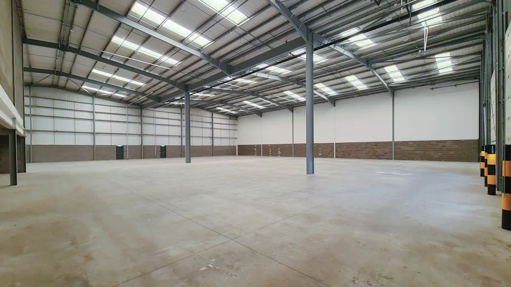 9-WAREHOUSE_0