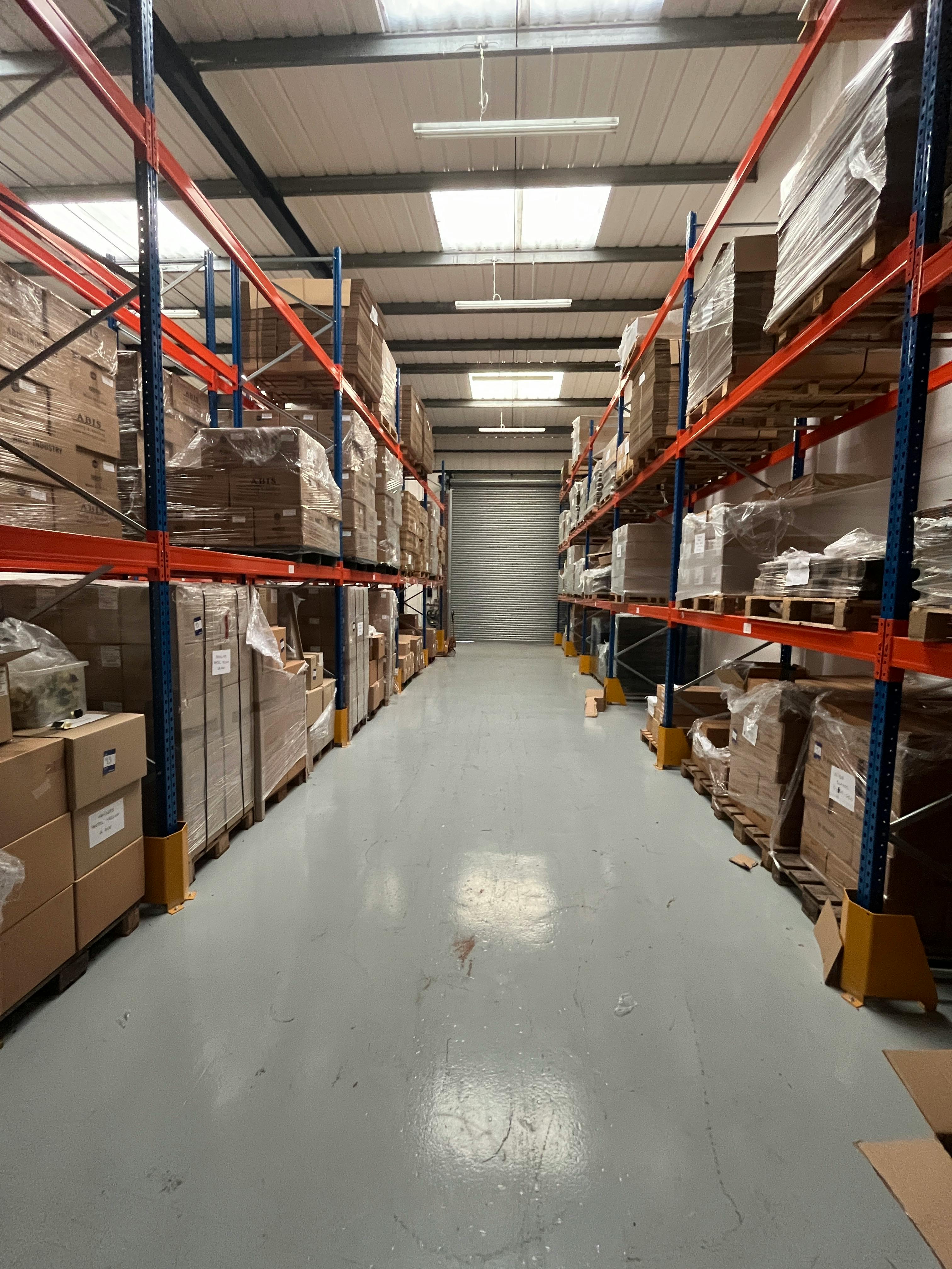 Unit 11, Stocklake Industrial Estate, Aylesbury, Industrial To Let - IMG_5171.JPG