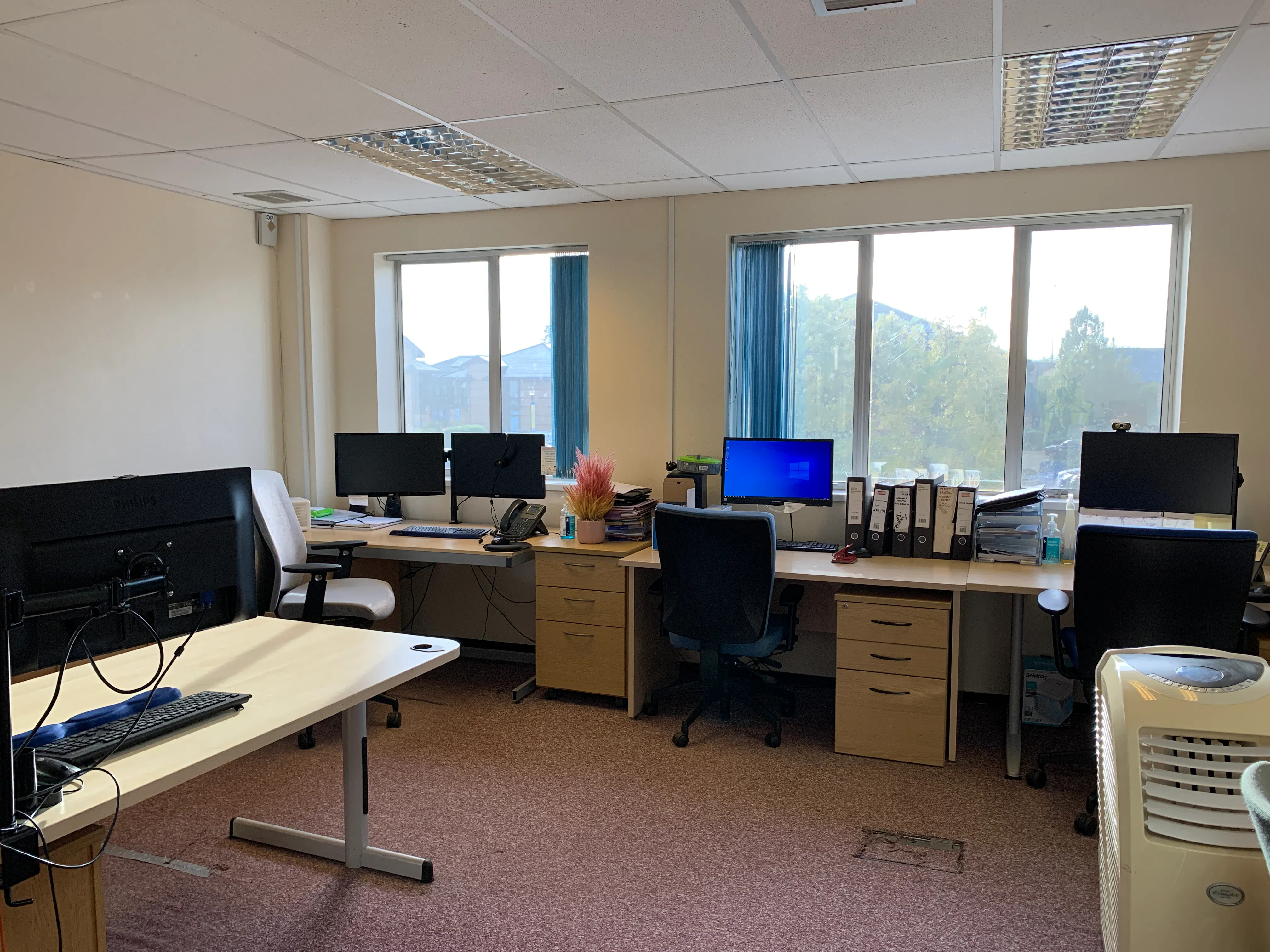 Office in Waterlooville - photo 4