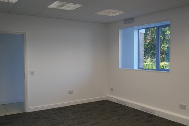 Unit 4 RO24, Harlow Business Park, Harlow, Offices To Let - P1010286.JPG